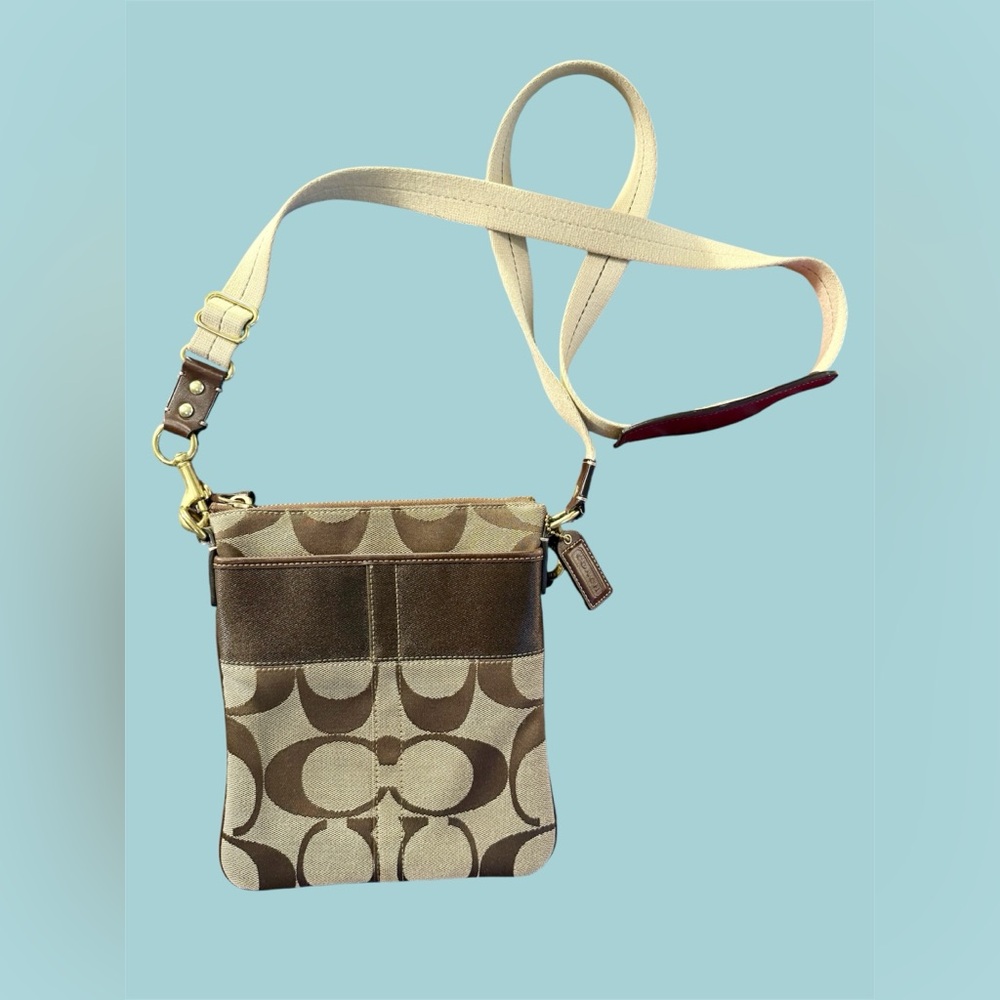 COACH Vintage Signature Crossbody Bag in Tan & Brown w/ Lilac Interior - EUC!